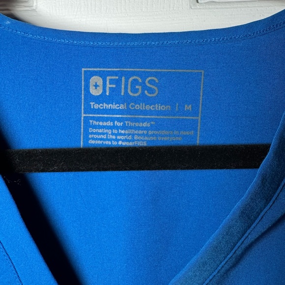 Figs women’s royal blue scrub top - Picture 2 of 2